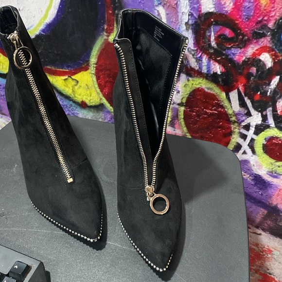 Bar III Briget Womens black Front-Zip Booties studded mid sole. 4” heel … - Picture 2 of 6